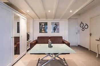 Carre D Or Apartment