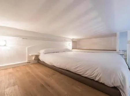 Apartment Carre D Or